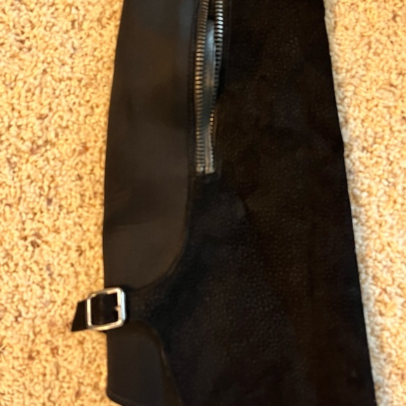 Over the knee boots - Picture 3 of 5